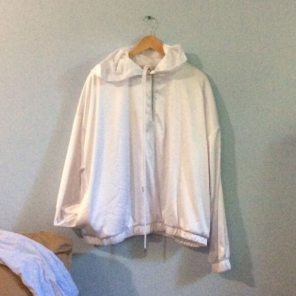 F21+ White Metallic Wind Breaker - Picture 1 of 16